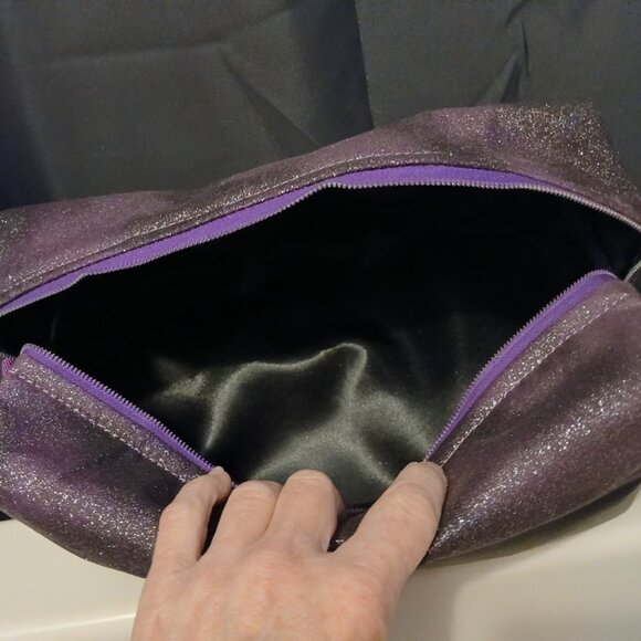 New Zippy Cosmetics Toiletries Travel Hanging Bags 5x5x10" Faux Leather & Fabric - Picture 11 of 16